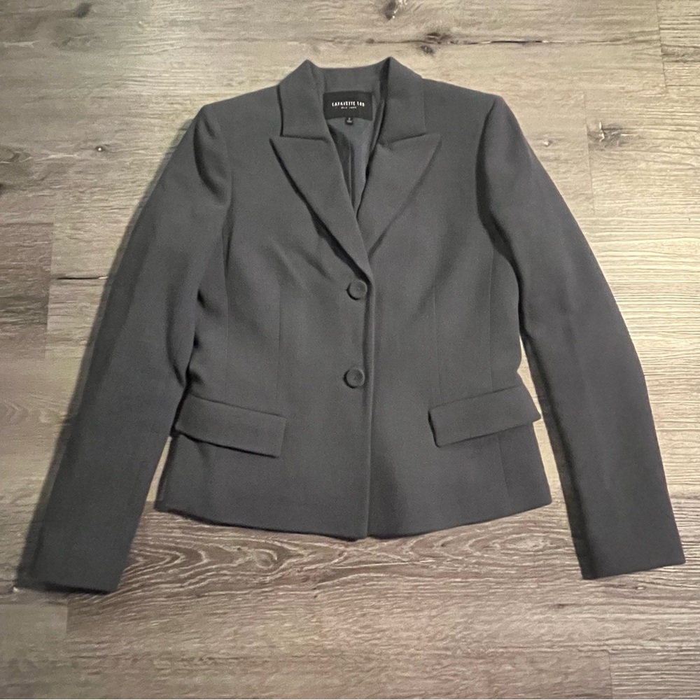 Lafayette 148 New York 100% Wool Crepe Gray Two Button Blazer Jacket Size 4